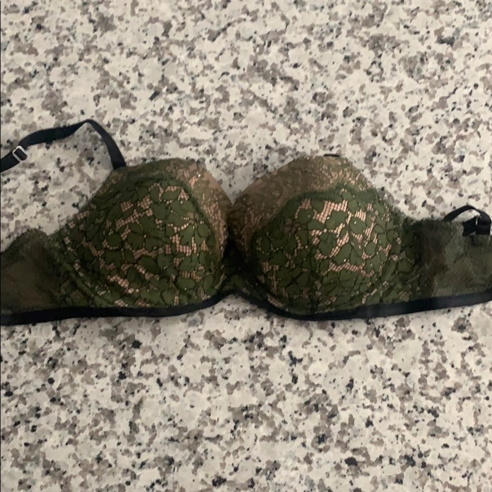 Victoria Secret Green Lace Diamond Bra